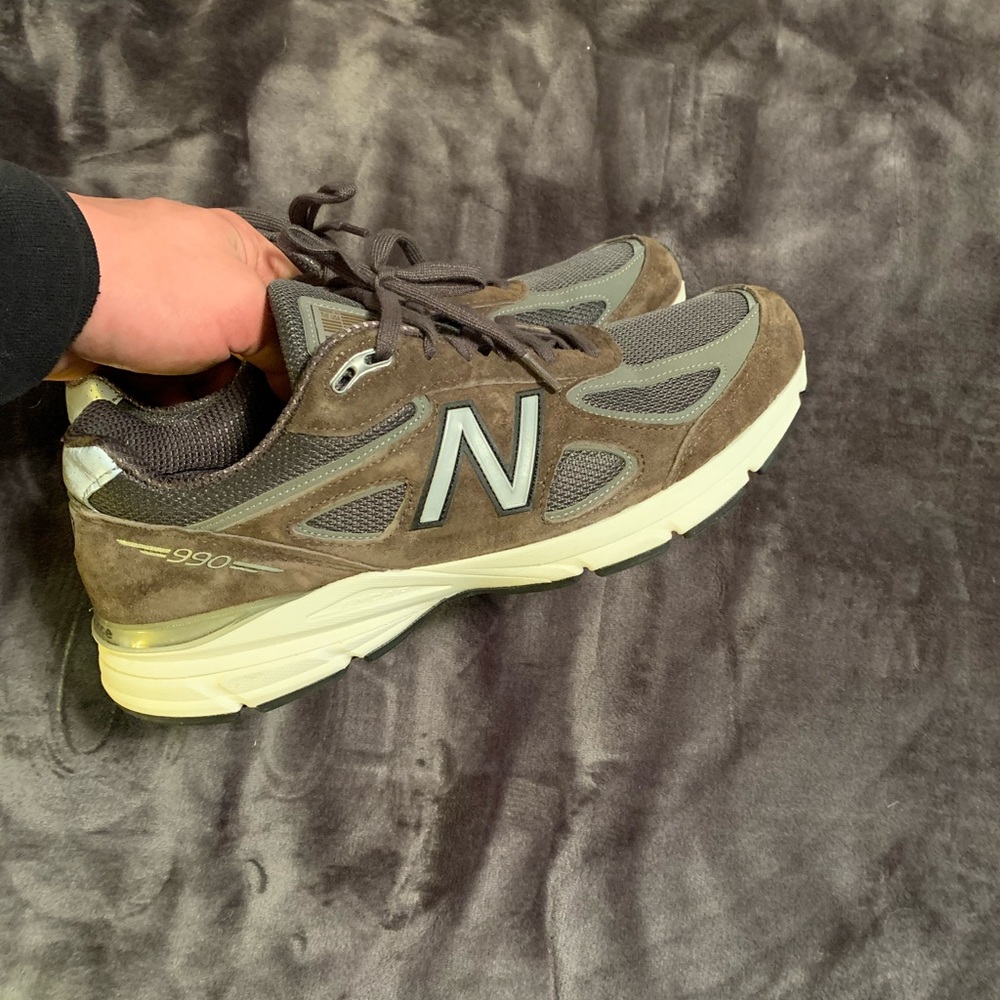 New balance 990v4